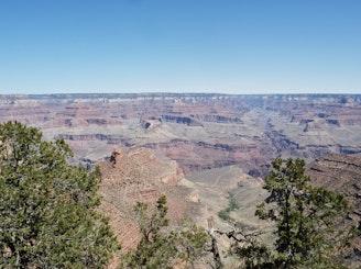 Grand_Canyon_South_Rim_Trail_P4140439.jpg